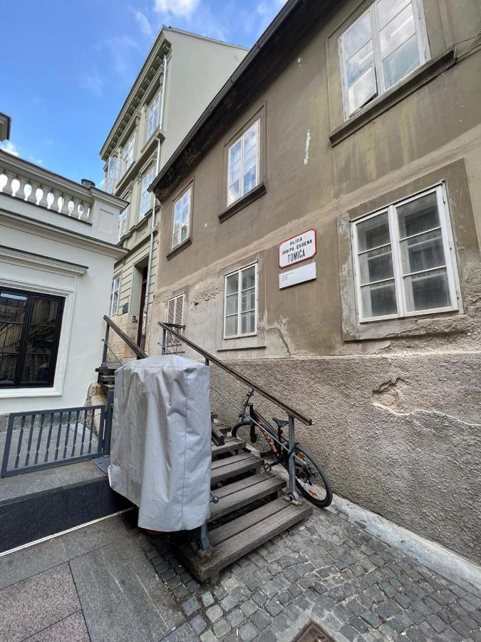 Downtown Secret Apartment Zagreb